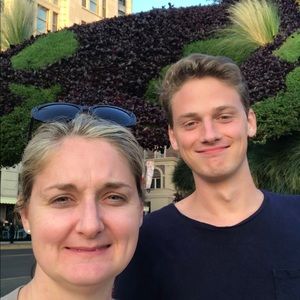 Meet your Posher, Kelly